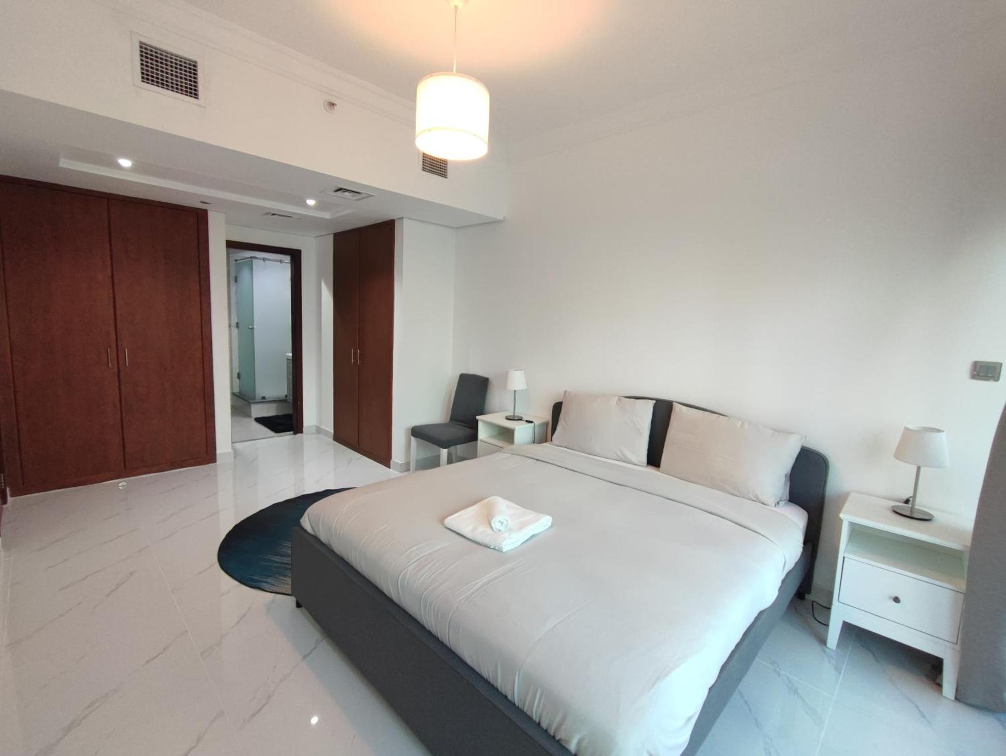 One Bedroom Apartment With Pool & Gym Near Marina Dubai Eksteriør bilde